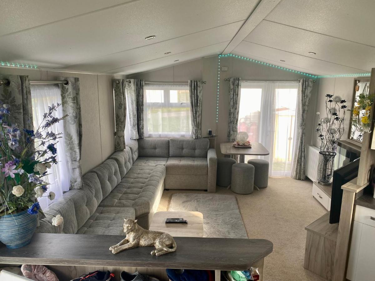 Hotel Skye Breaks Sheerness Exterior foto